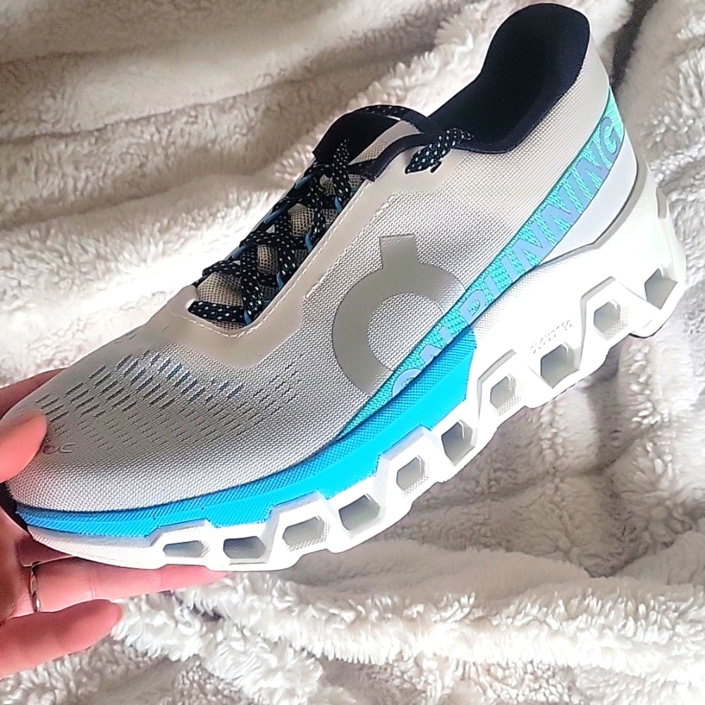 On Cloud Cloudmonster Women's Color: Cream/Horizon Size: 9.5